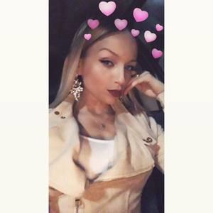 Meet your Posher, Christina